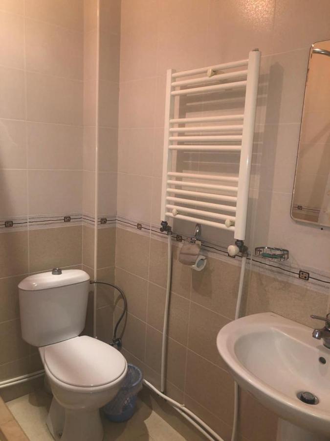 Chez Yvette Bed & Breakfast Garni Bagian luar foto